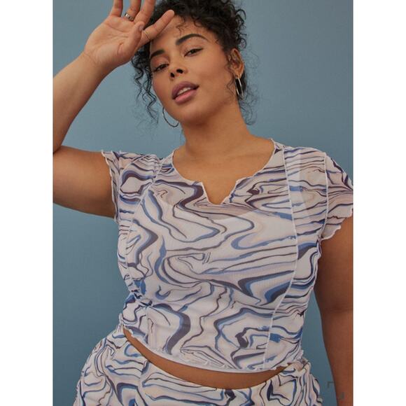 torrid Tops - Torrid Festi Cropped Mesh Exposed Seam Top 00 in Multi Color